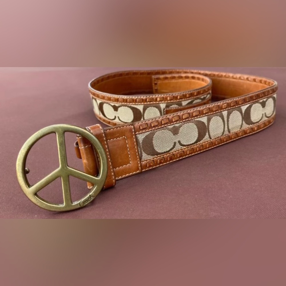 RARE VINTAGE COACH BELT SIZE SMALL!